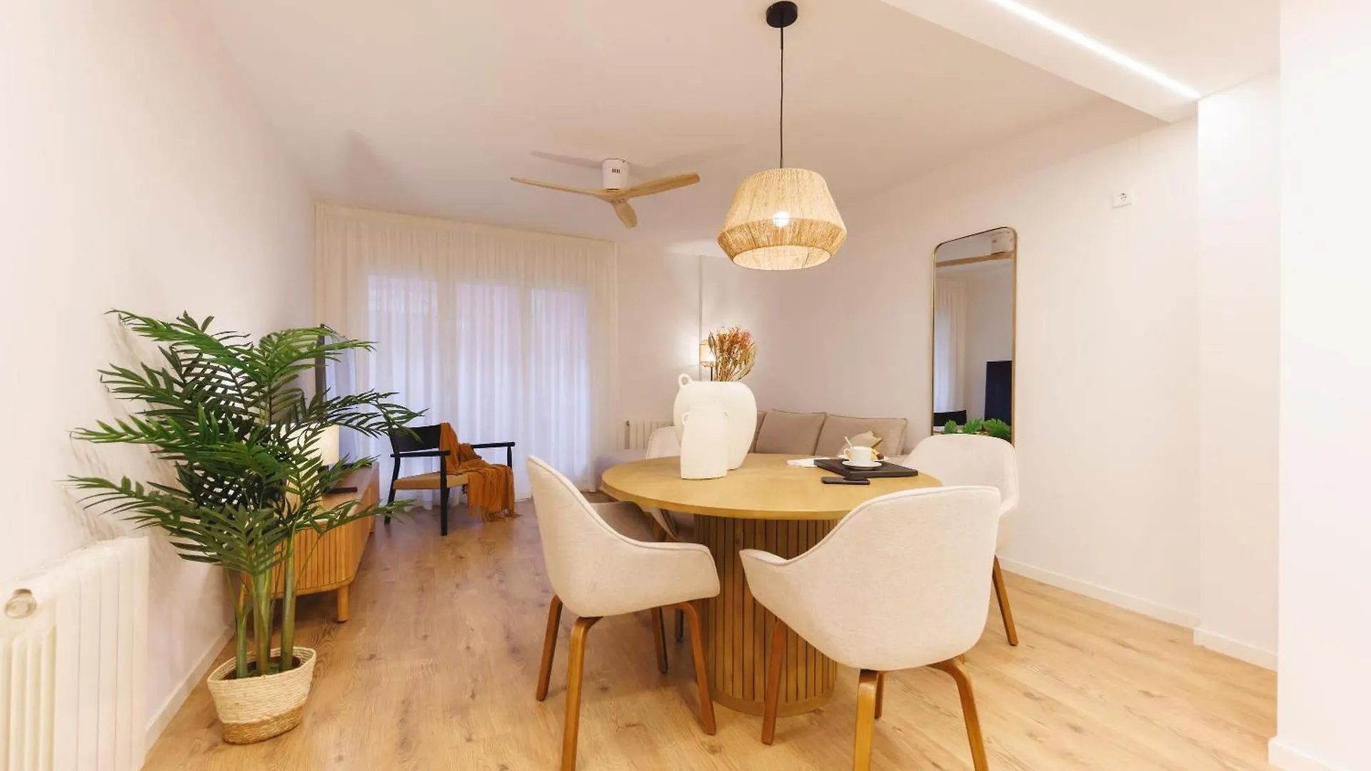 Bravissimo Pou Rodo, 2-Bedroom And Bike Friendly Girona Lägenhet