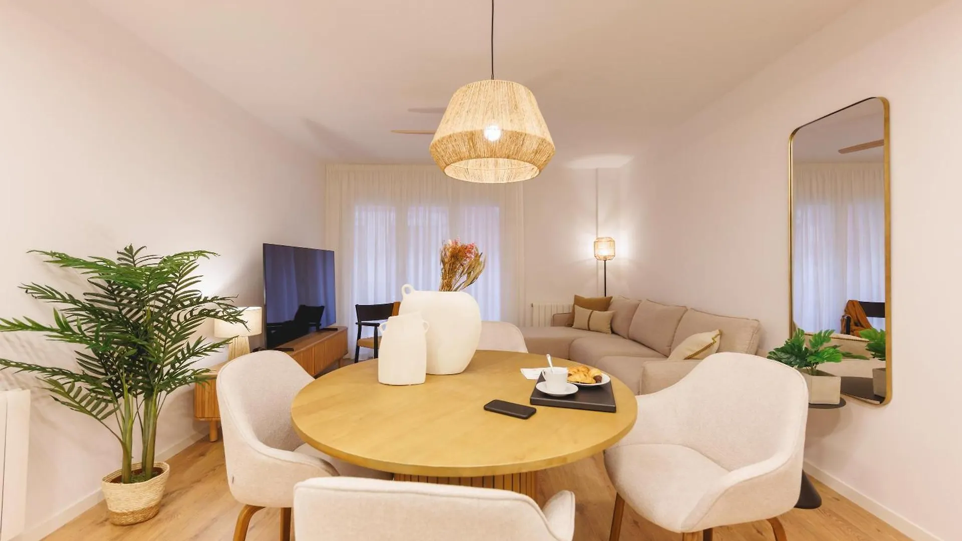 Bravissimo Pou Rodo, 2-Bedroom And Bike Friendly 赫罗纳 公寓